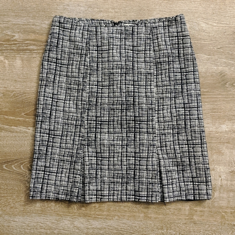 White House Black Market skirt